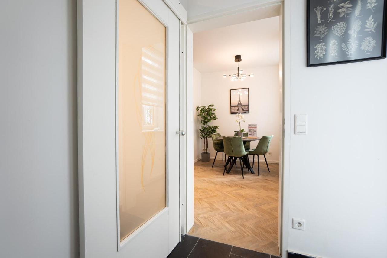 Brand-New Apartment In The 17Th District Of Bécs Kültér fotó